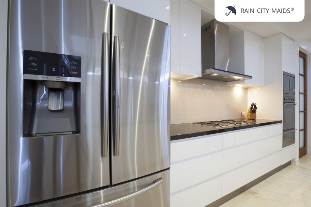 https://www.raincitymaids.com/wp-content/uploads/2021/08/Rain-City-Maids-Before-starting-what-you-should-know-about-stainless-steel-1024x683.jpg